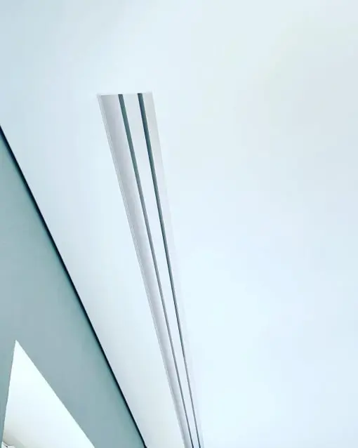 Шторы на встроенном карнизе