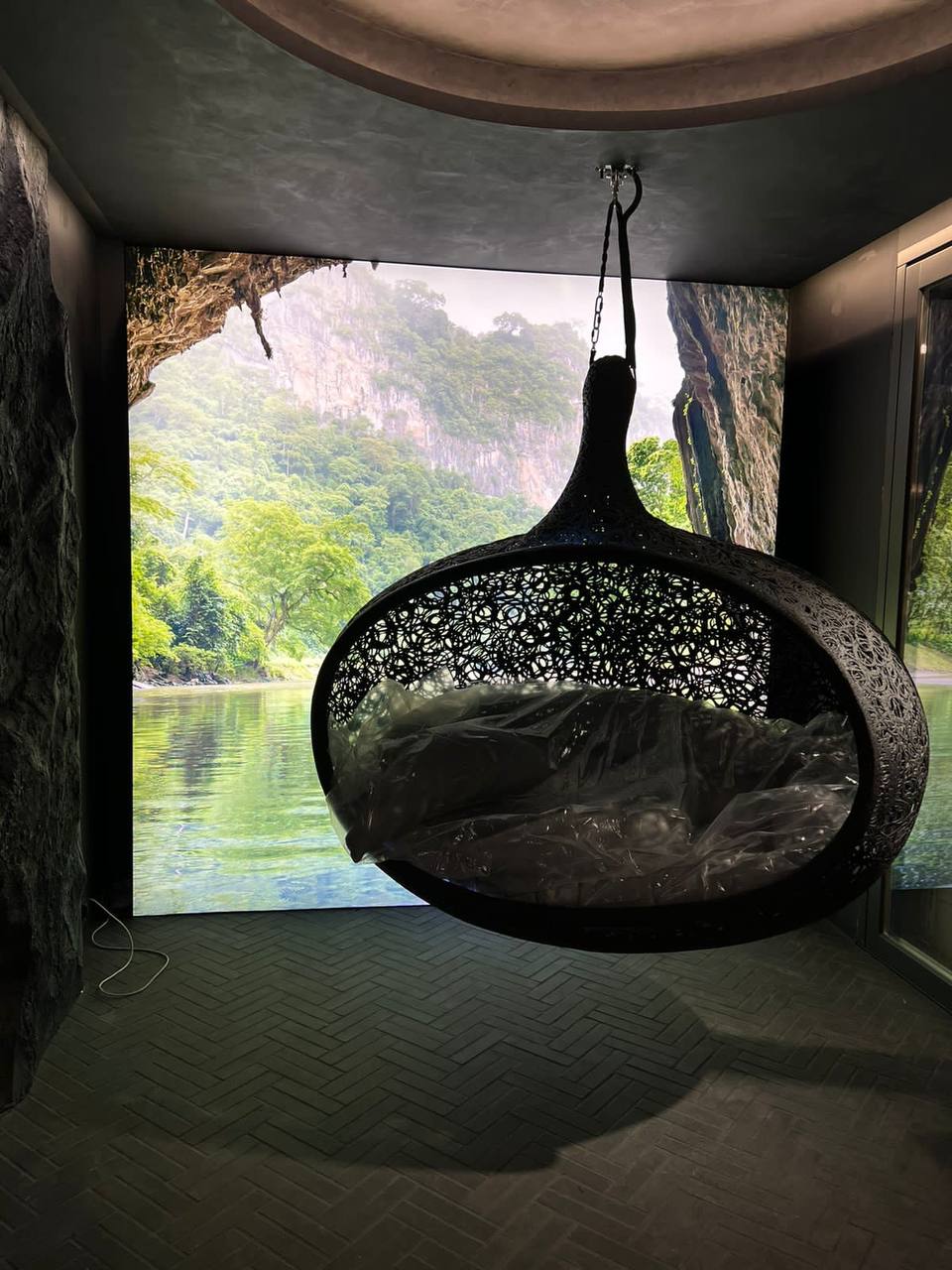 Световая стена с подсветкой